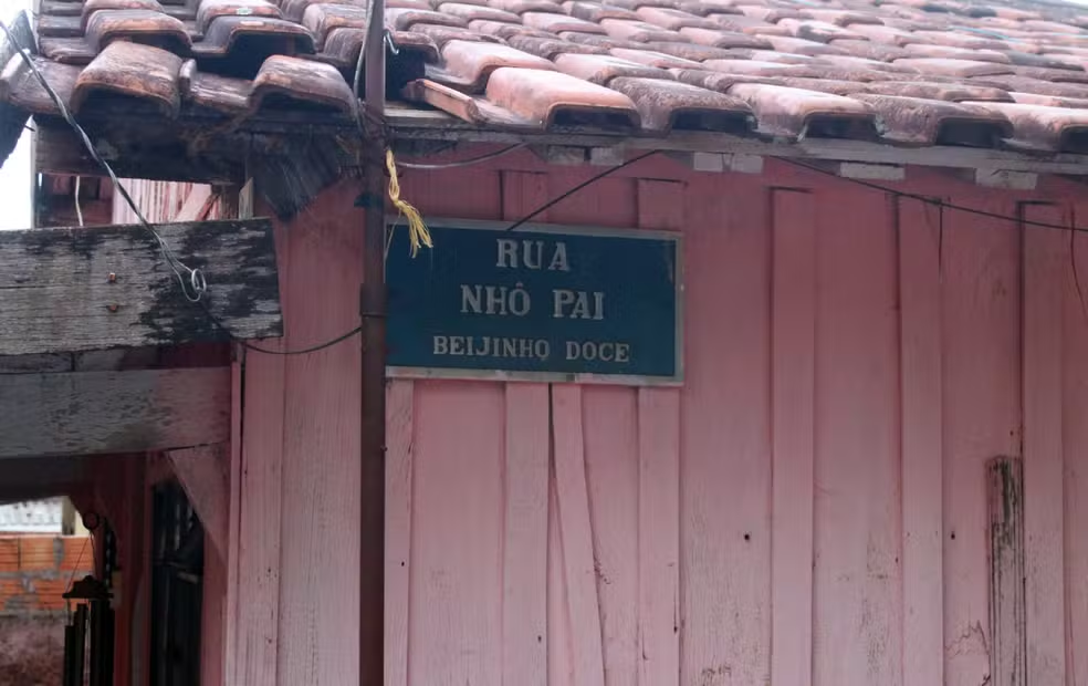 ‘Militar, dono de circo e pastor’: biografia narra a história de Nho Pai, poeta do clássico sertanejo ‘Beijinho Doce’